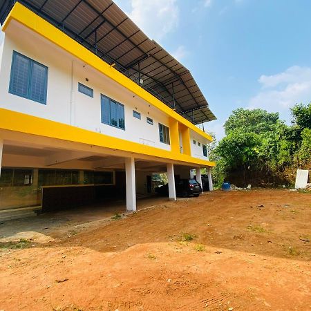 Erumely Central Homes Mundakāyam エクステリア 写真